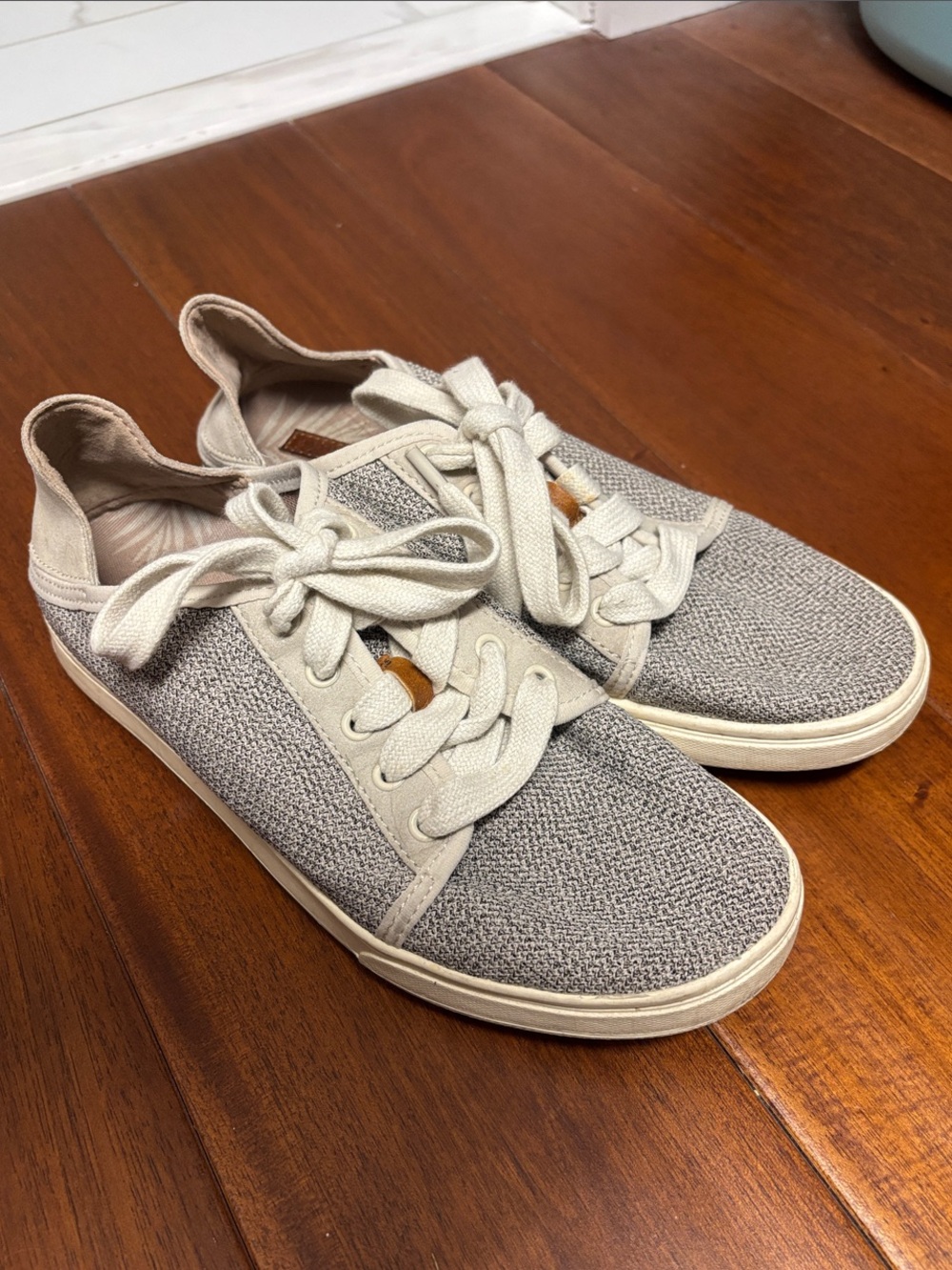 OluKai Women's Light Gray Knit Lace-Up Sneakers